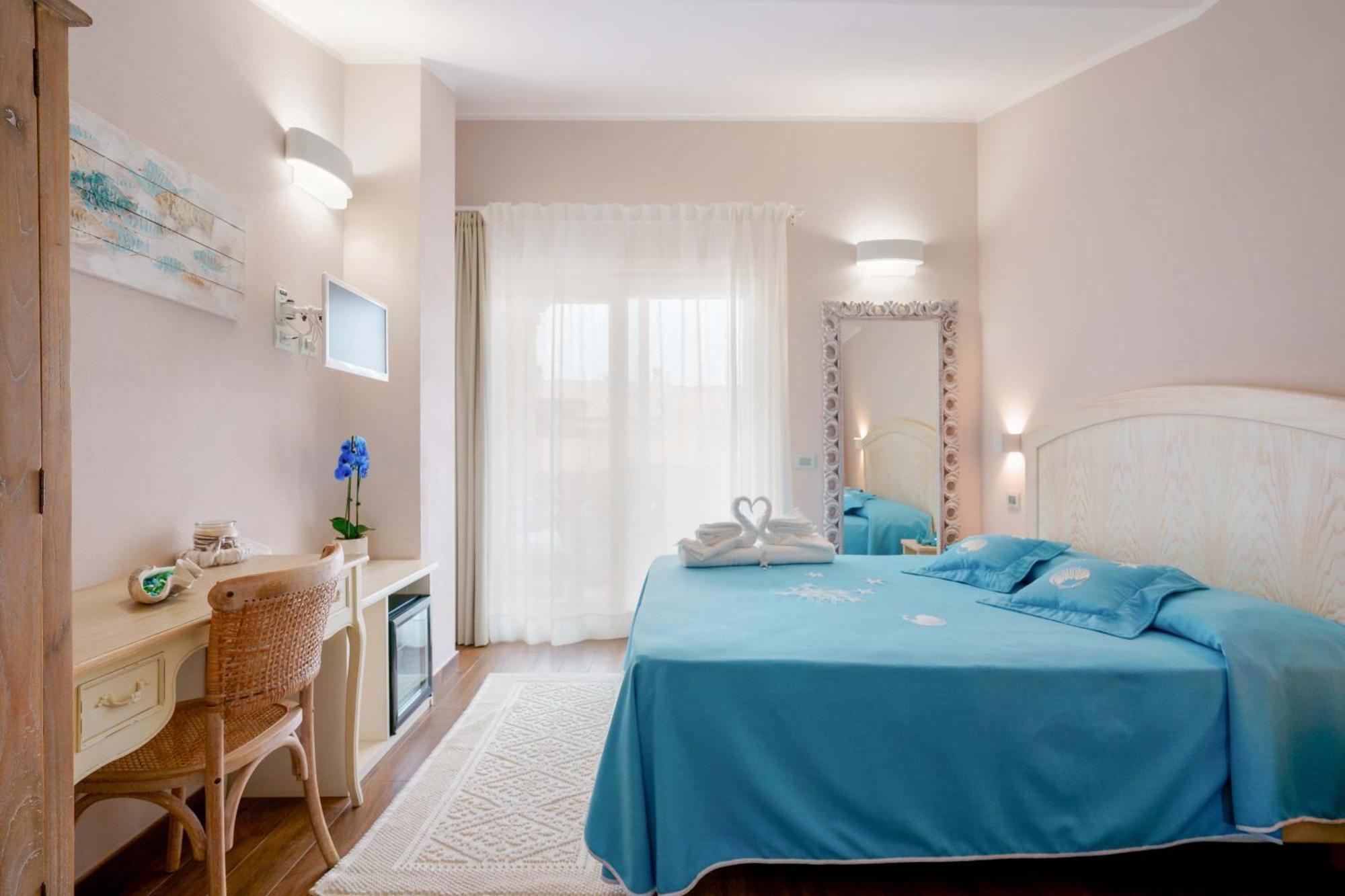 La Rosa Dei Venti Bed & Breakfast Villasimius Exterior photo