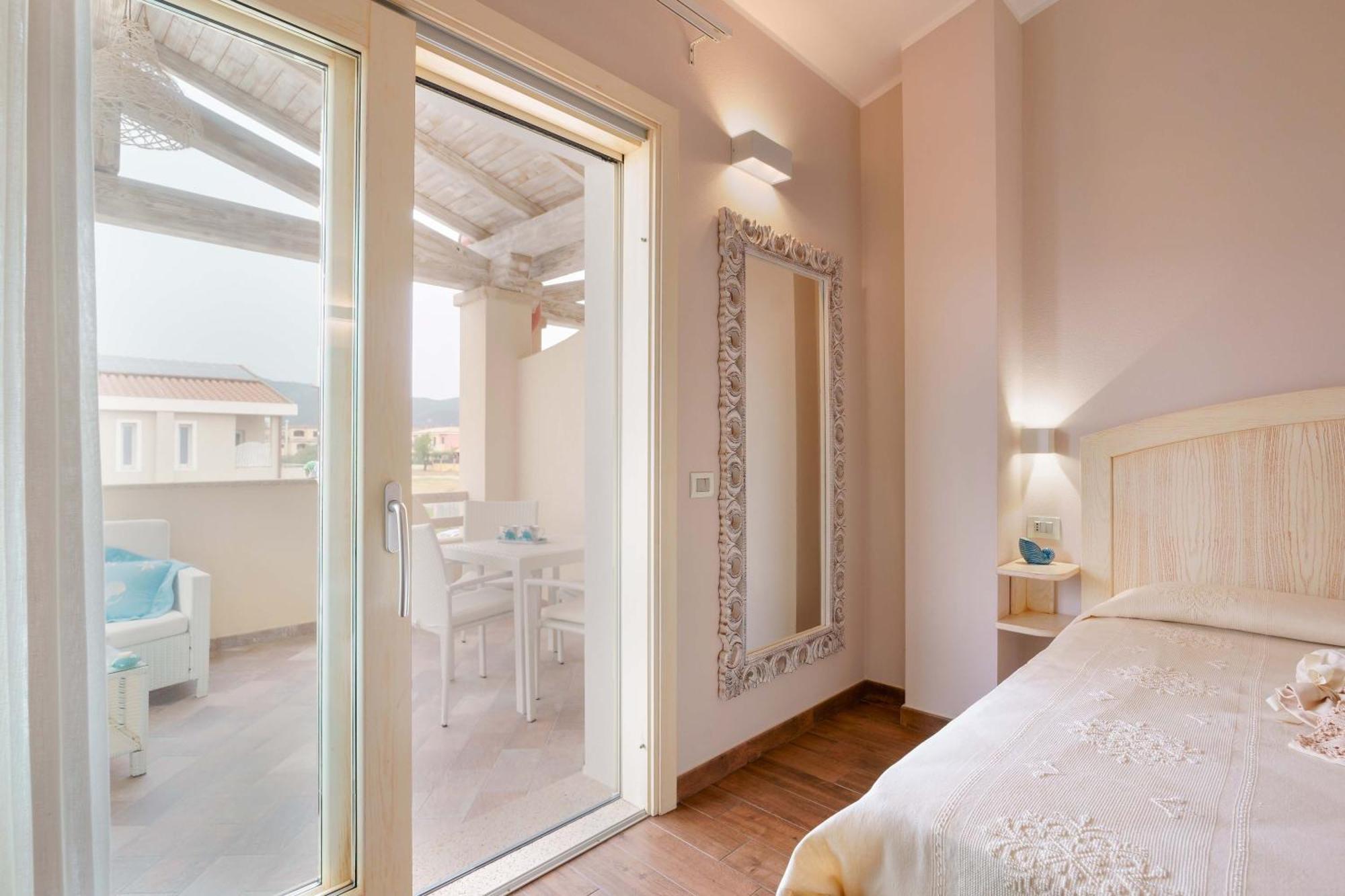 La Rosa Dei Venti Bed & Breakfast Villasimius Exterior photo