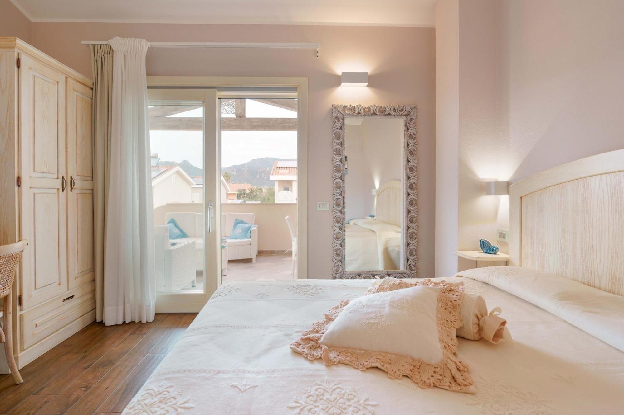 La Rosa Dei Venti Bed & Breakfast Villasimius Exterior photo